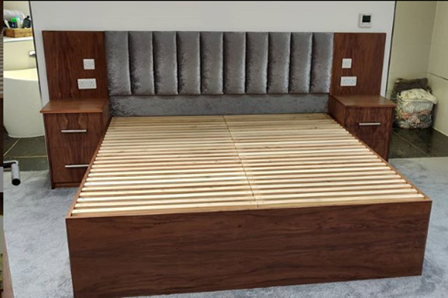 Walnut Bed